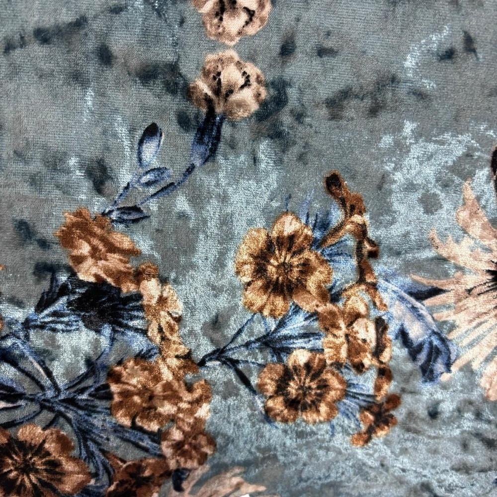 WISHLIST Women’s Crushed‎ Velvet Peach Blue Floral Cuffed Short Sleeve Size S - Picture 4 of 6